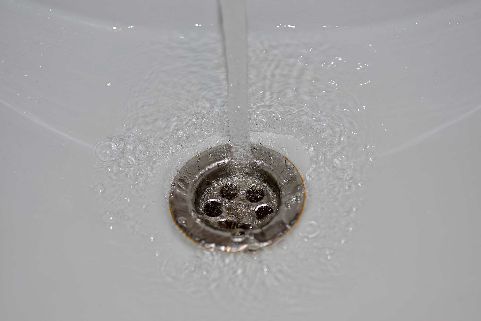 A2B Drains provides services to unblock blocked sinks and drains for properties in St Pancras.